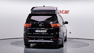 KIA CARNIVAL  9 Seater High Limousine 2020