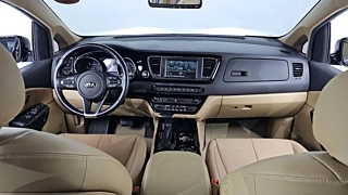 KIA CARNIVAL  9 Seater High Limousine 2020