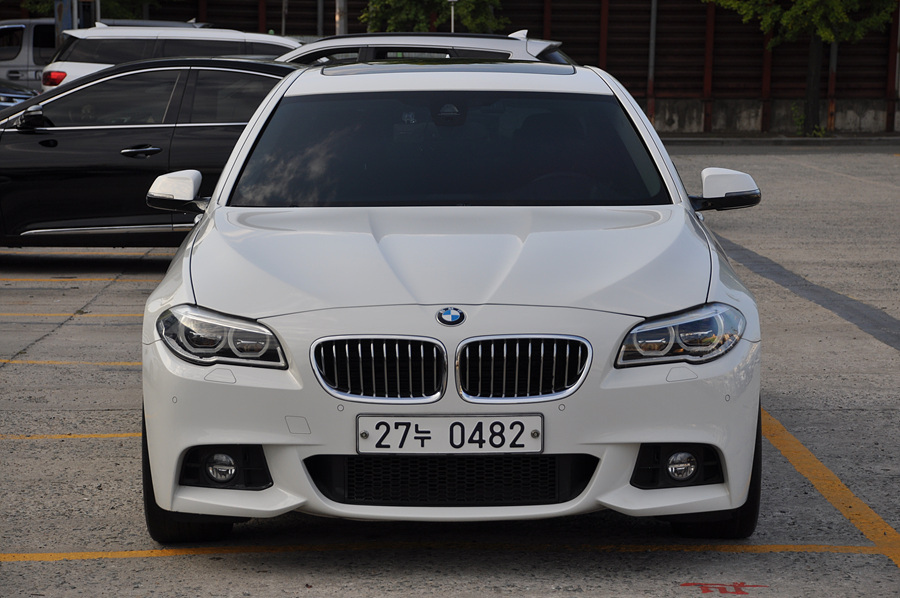 BMW 5-SERIES F10 2016