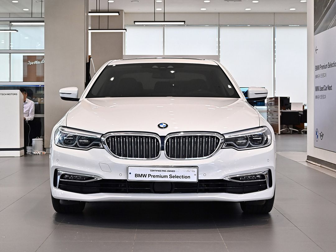 BMW 5-SERIES G30 2020