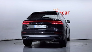 AUDI Q8 4M 2021