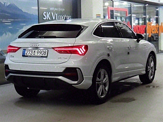 AUDI Q3 F3 2020
