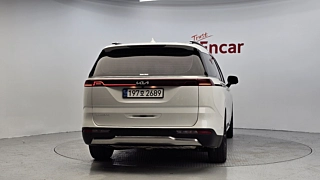 KIA CARNIVAL  4 GENERATION 9 Seater Signature 2022