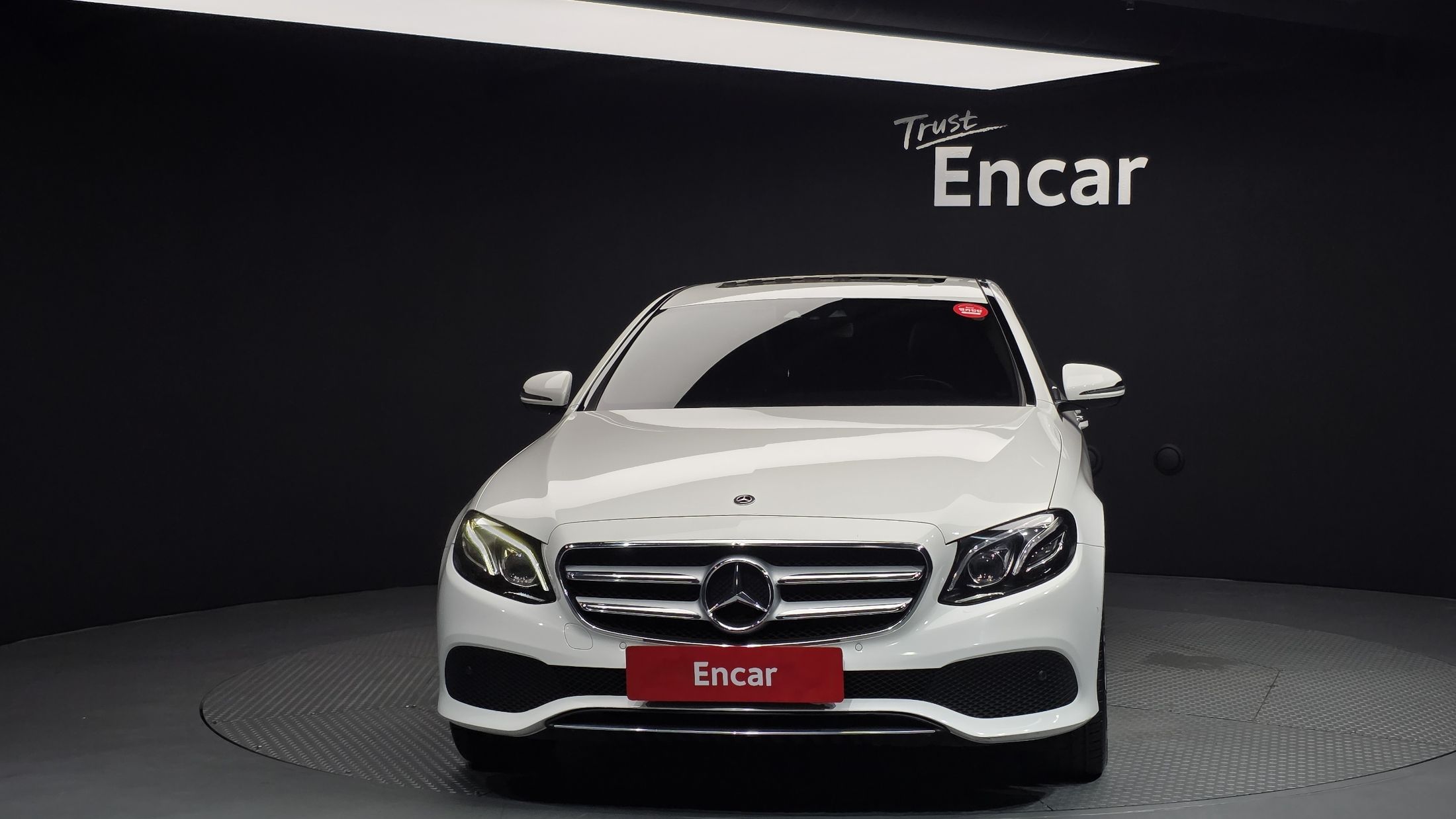 MERCEDES BENZ E-CLASS W213 2018