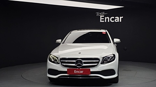 MERCEDES BENZ E-CLASS W213 2018