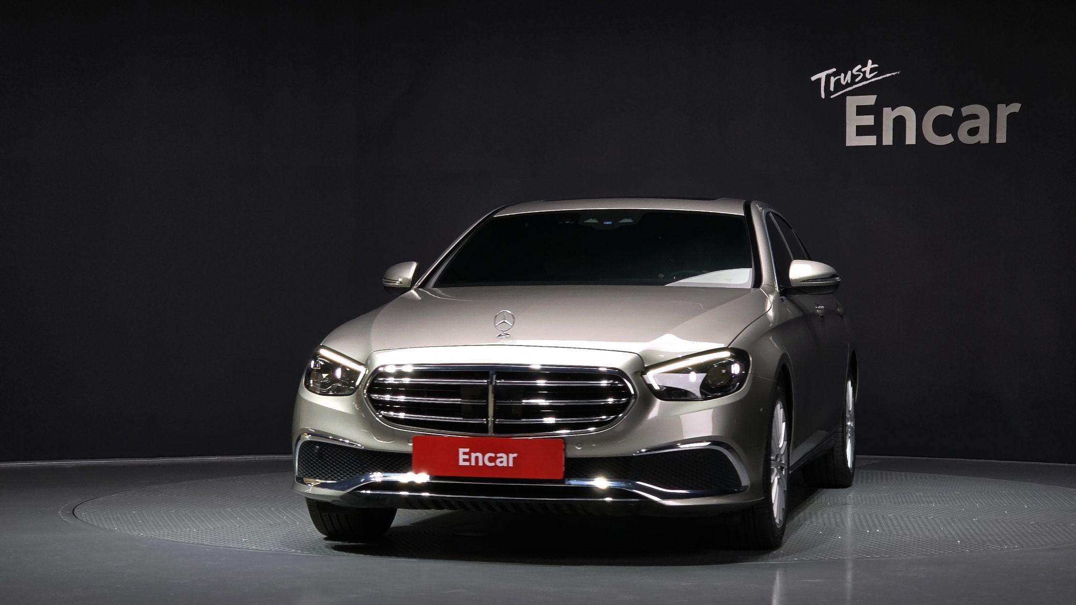 MERCEDES BENZ E-CLASS W213 2020