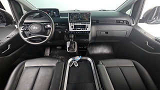 HYUNDAI STARIA  L3.5 Cargo 5 Seater 2022