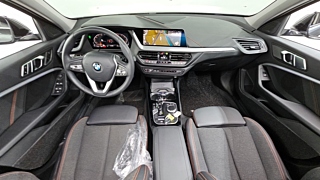 BMW 1-SERIES F40 2020