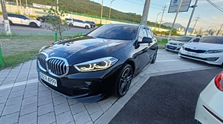 BMW 1-SERIES F40 2022