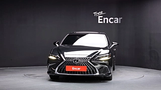 LEXUS ES300H  7 GENERATION Executive 2024
