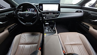 LEXUS ES300H  7 GENERATION Executive 2024