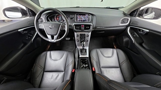 VOLVO V40 CROSS COUNTRY 2018