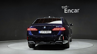 BMW 5-SERIES G60 2024