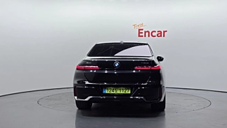 BMW 7-SERIES G70 2024