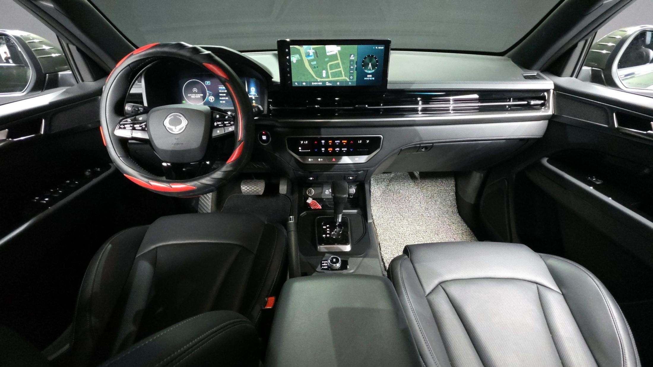SSANGYONG REXTON SPORTS CAR 2024