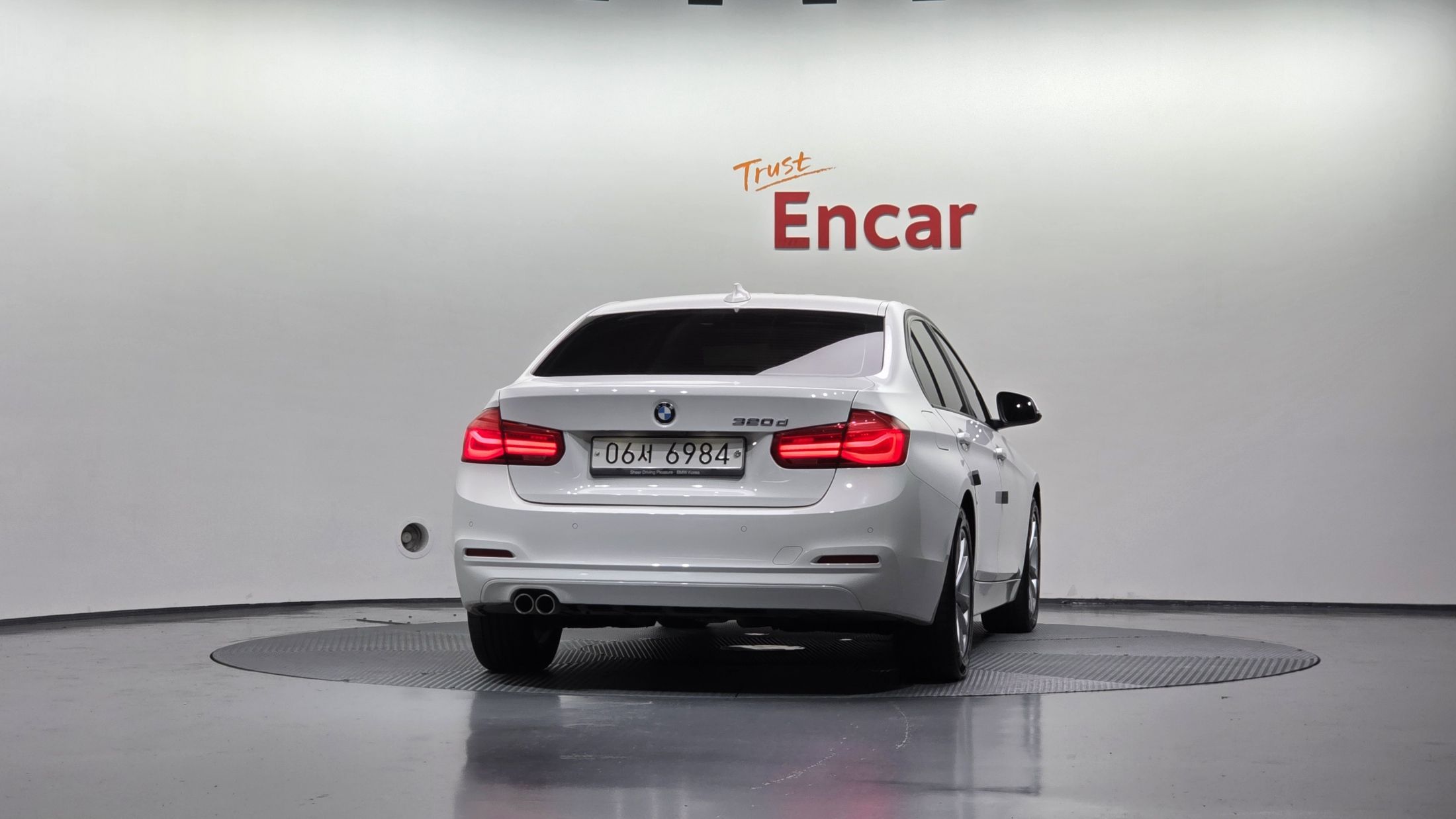 BMW 3-SERIES F30 2016