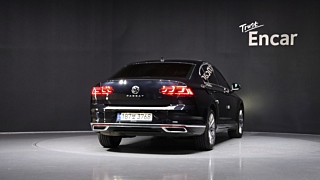 VOLKSWAGEN PASSAT GT B8 2021