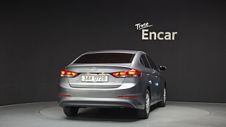 HYUNDAI AVANTE AD 2016