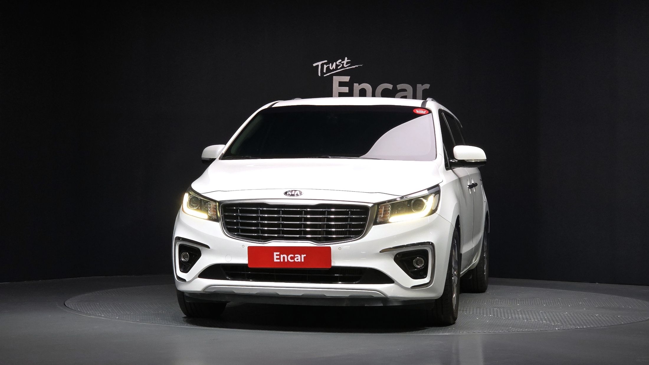 KIA CARNIVAL 2018