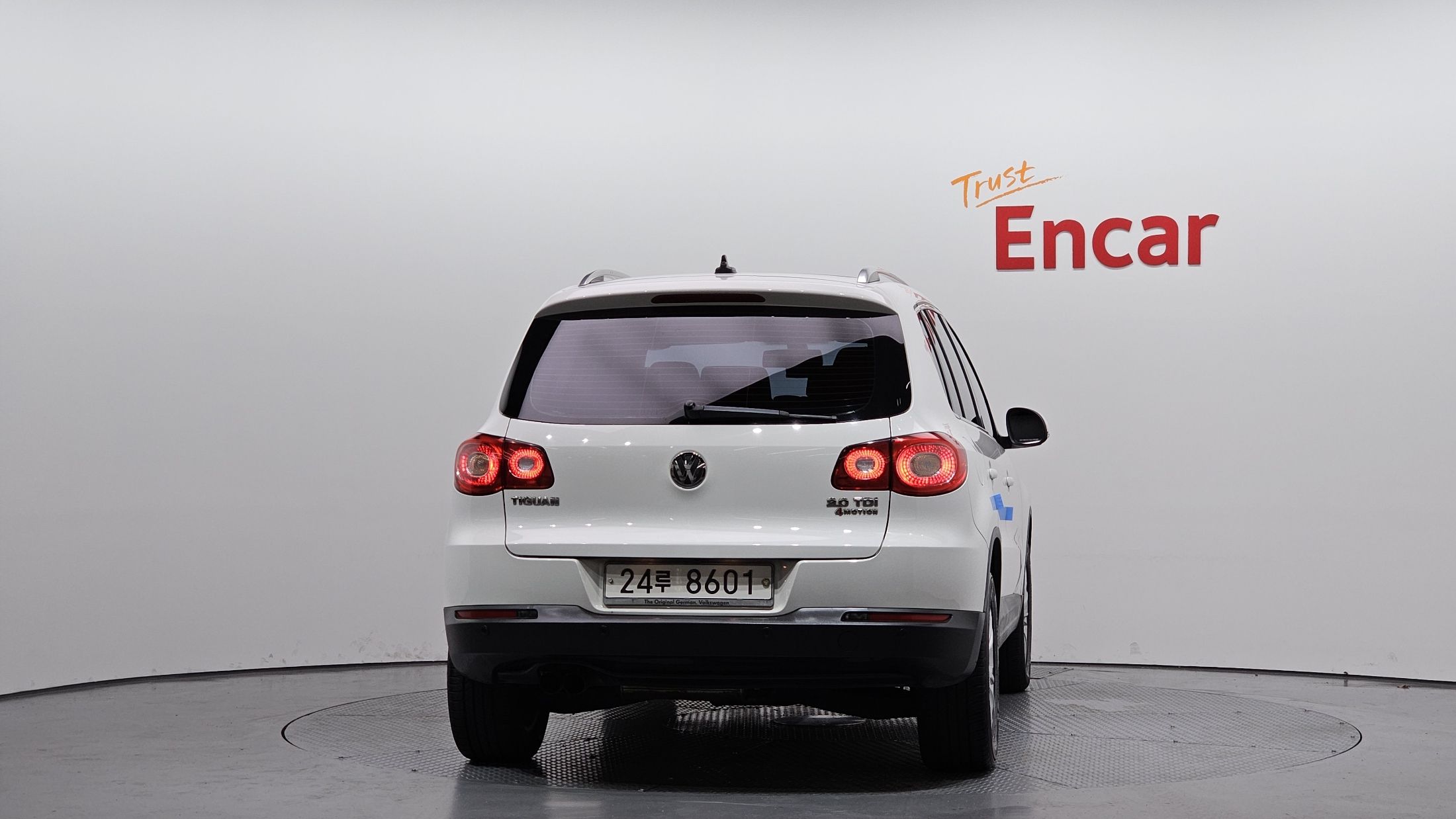 VOLKSWAGEN TIGUAN 2011