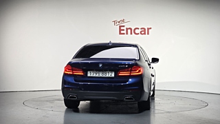 BMW 5-SERIES G30 2020