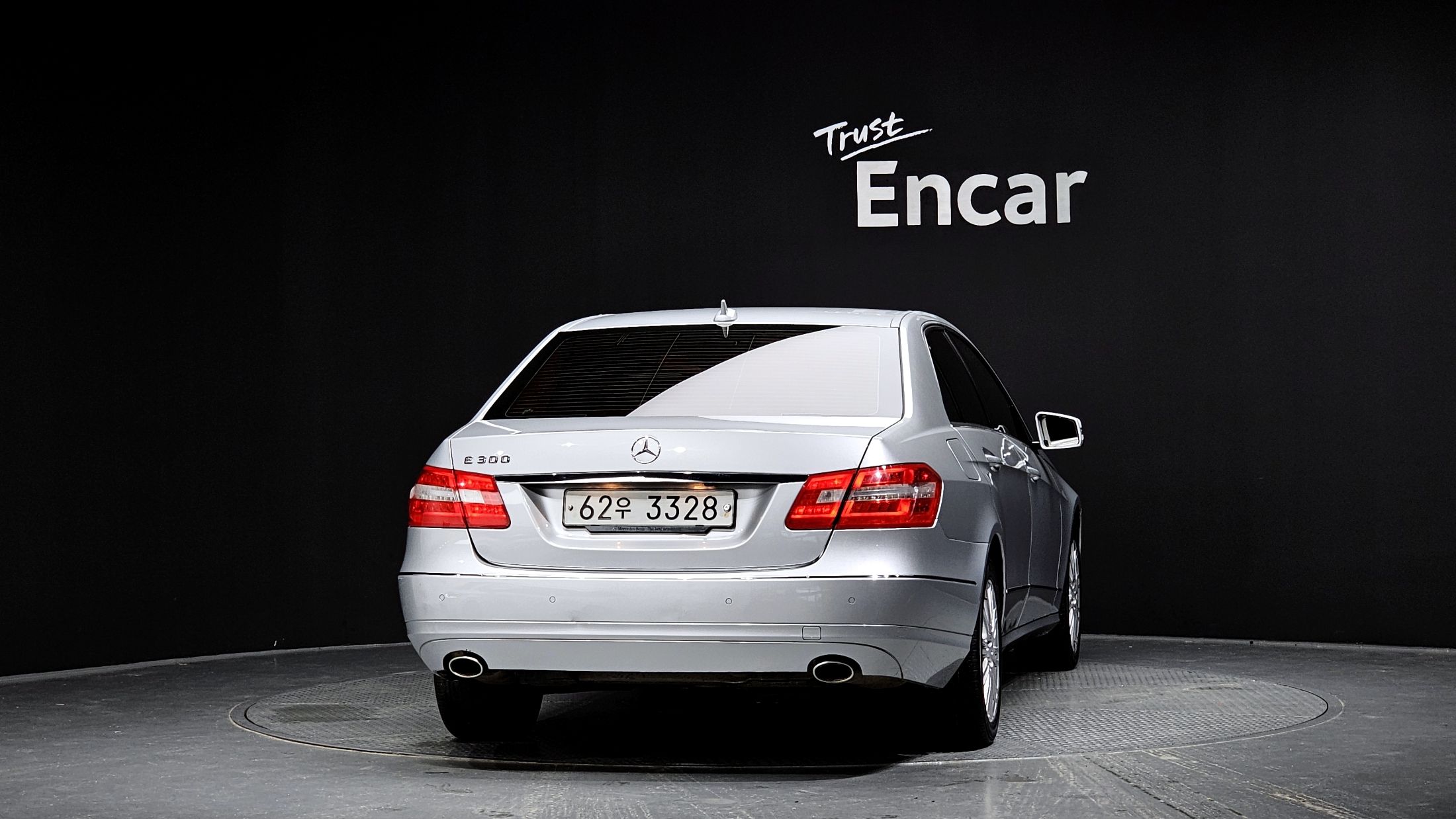 MERCEDES BENZ E-CLASS W212 2010