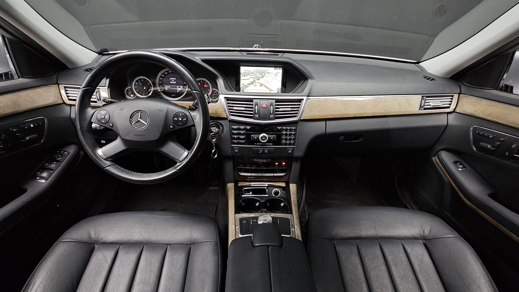 MERCEDES BENZ E-CLASS W212 2010