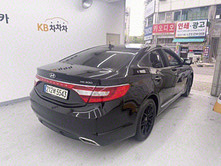HYUNDAI GRANDEUR HG 2016