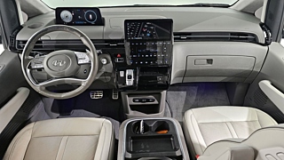 HYUNDAI STARIA 2023