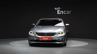 BMW 5-SERIES G30 2019