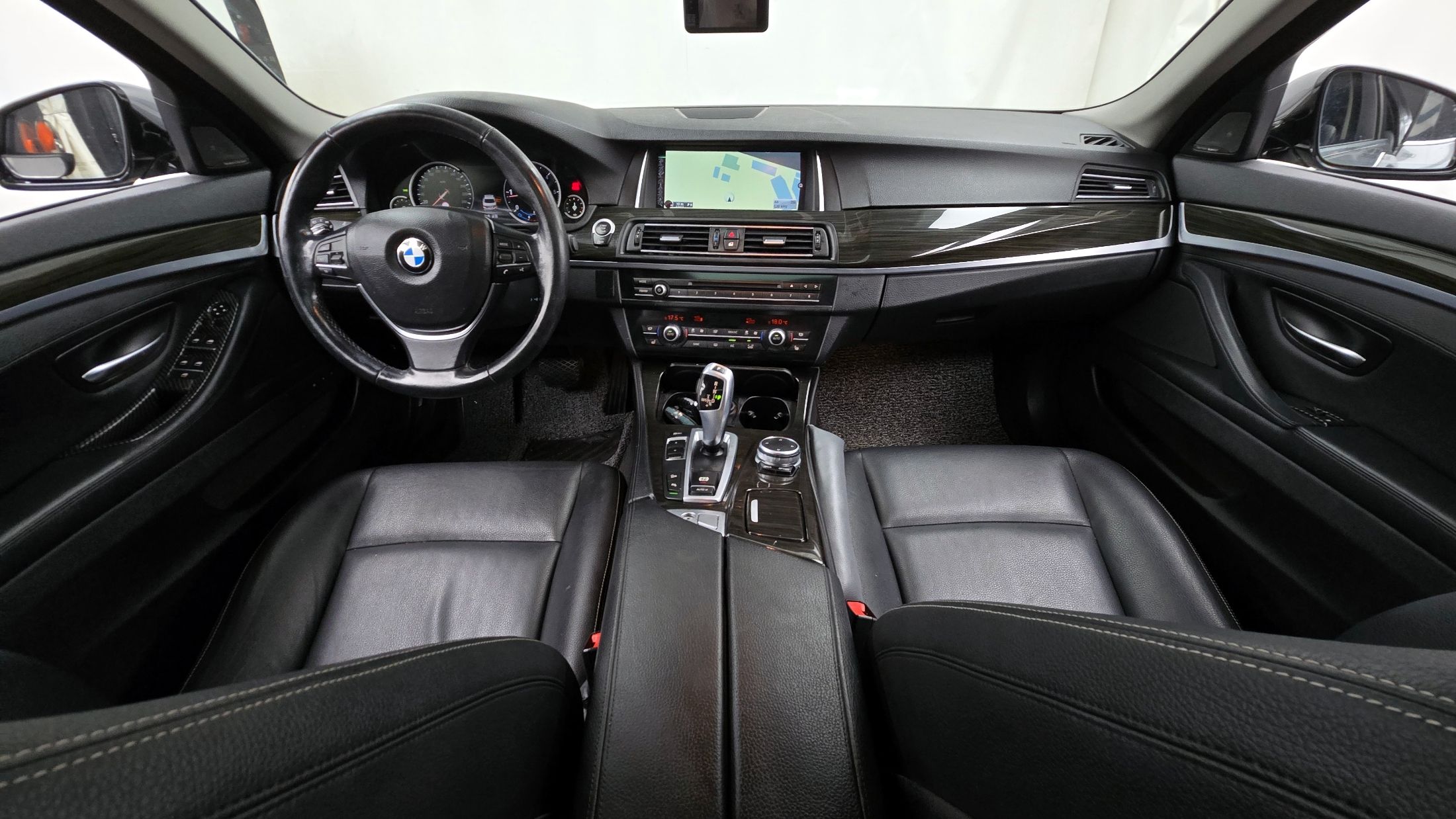BMW 5-SERIES F10 2014