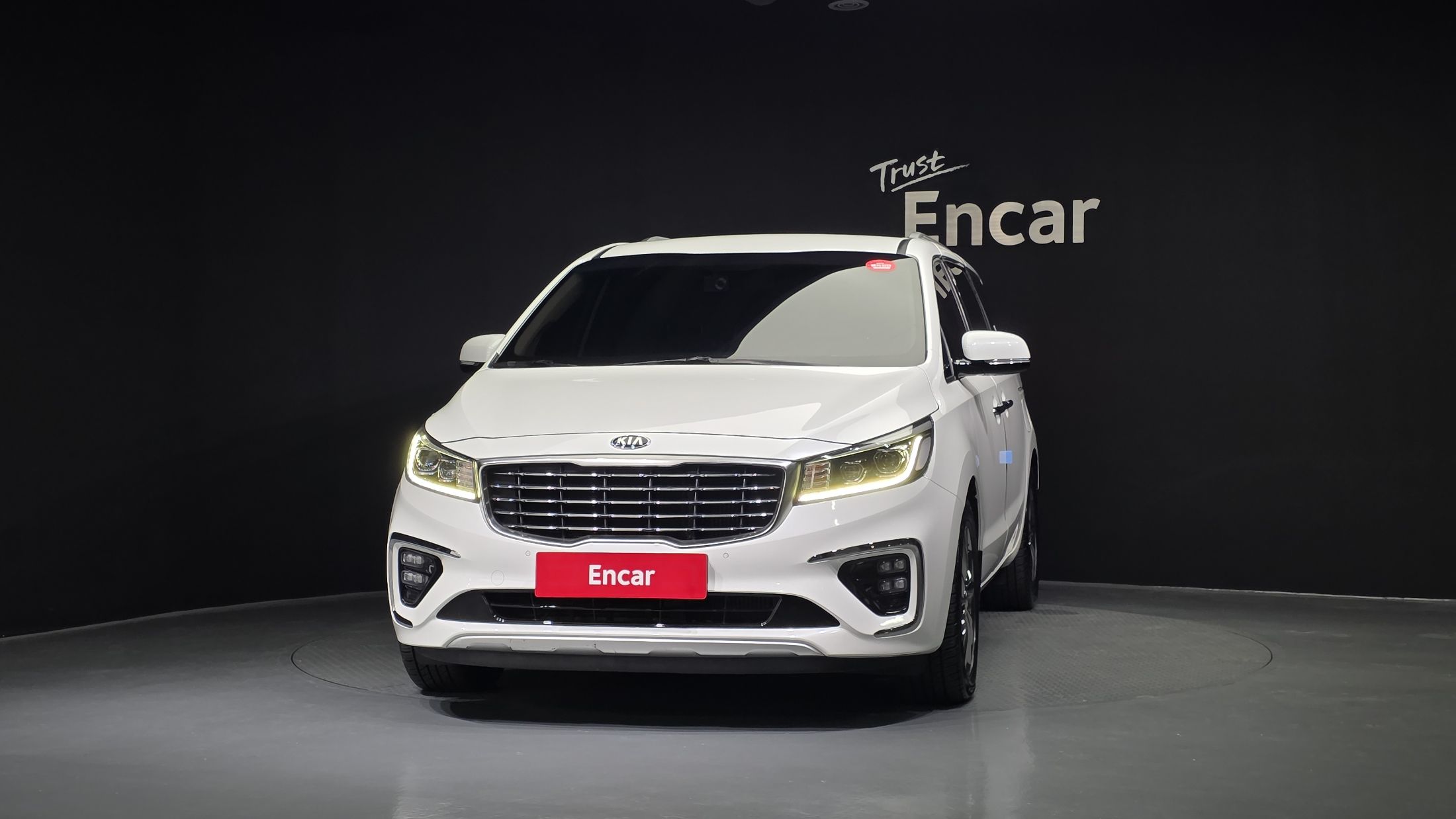 KIA CARNIVAL 2018