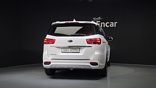 KIA CARNIVAL 2018