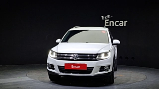 VOLKSWAGEN TIGUAN 2016