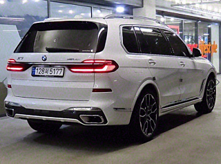 BMW X7 G07 2024