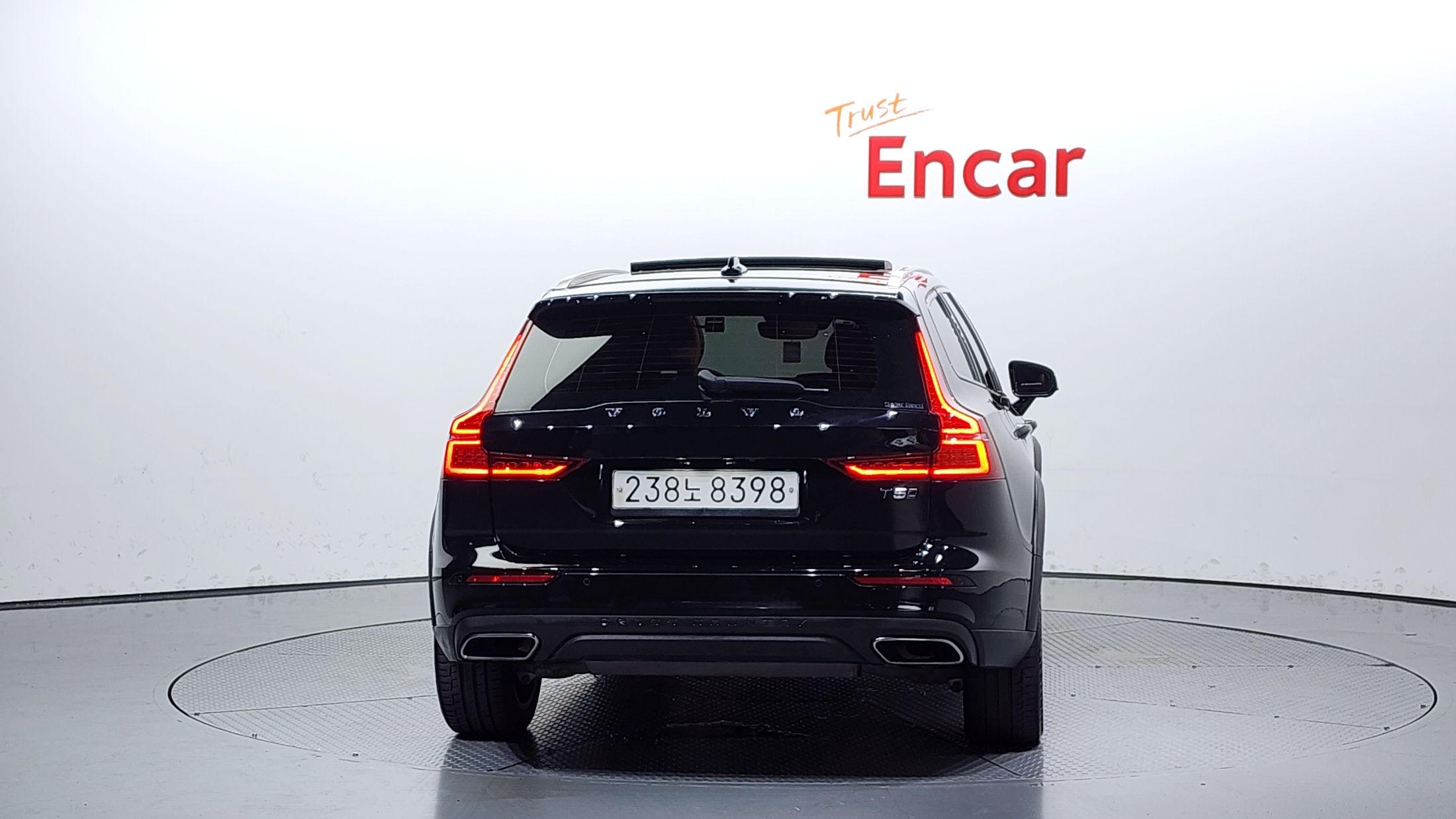 VOLVO V60 CROSS COUNTRY 2019