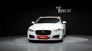 JAGUAR XF X260 2018