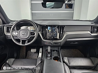 VOLVO XC60  2 GENERATION T8 R- Design 2020
