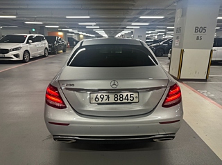 MERCEDES BENZ E-CLASS W213 2017
