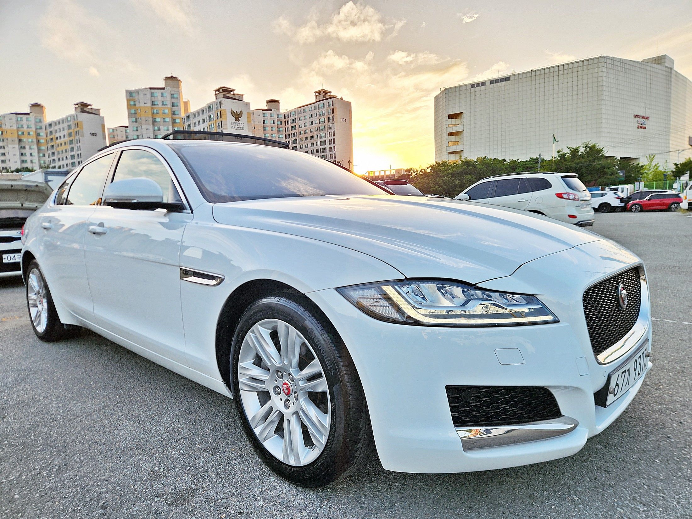 JAGUAR XF X260 2018