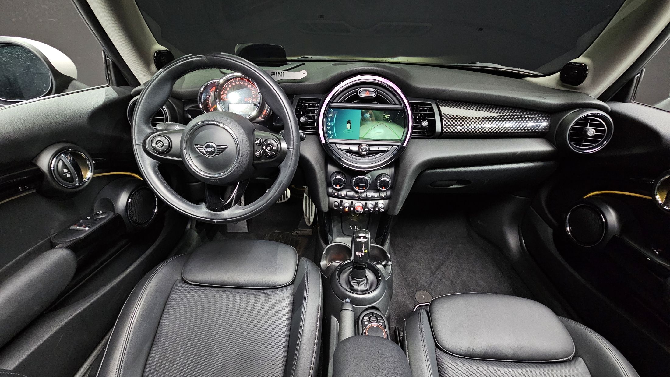 MINI COOPER D 2019