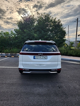 KIA CARNIVAL 2023