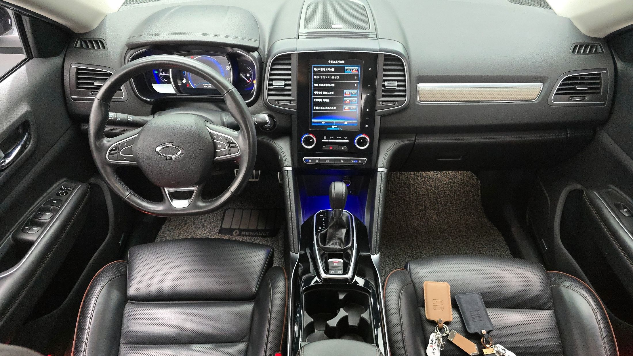SAMSUNG QM6 2020