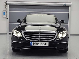 MERCEDES BENZ E-CLASS W213 2016