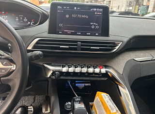 PEUGEOT 5008 2022