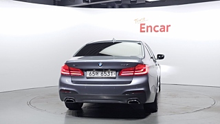 BMW 5-SERIES G30 2017