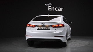 HYUNDAI AVANTE AD 2018