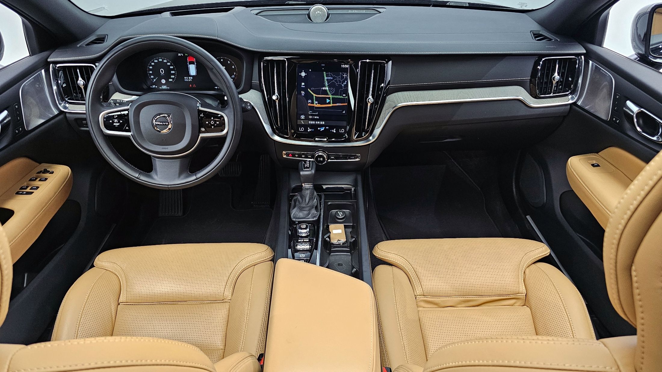 VOLVO V60 CROSS COUNTRY 2019