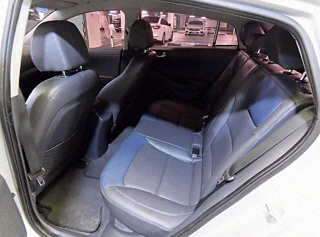 HYUNDAI IONIQ HYBRID 2018