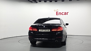 BMW 5-SERIES G30 2018